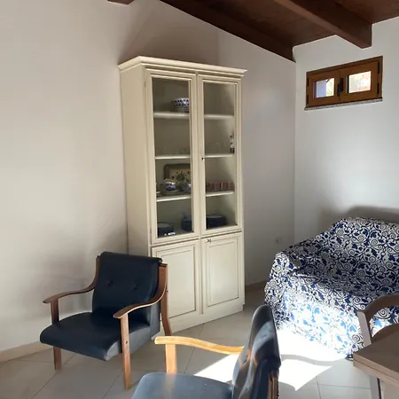 Casa Di Giovanni Nyaraló Domusnovas